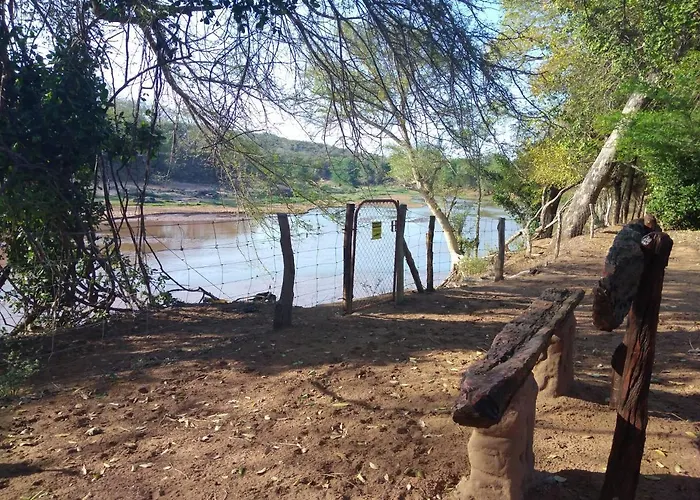Nthakeni Bush & River Camp