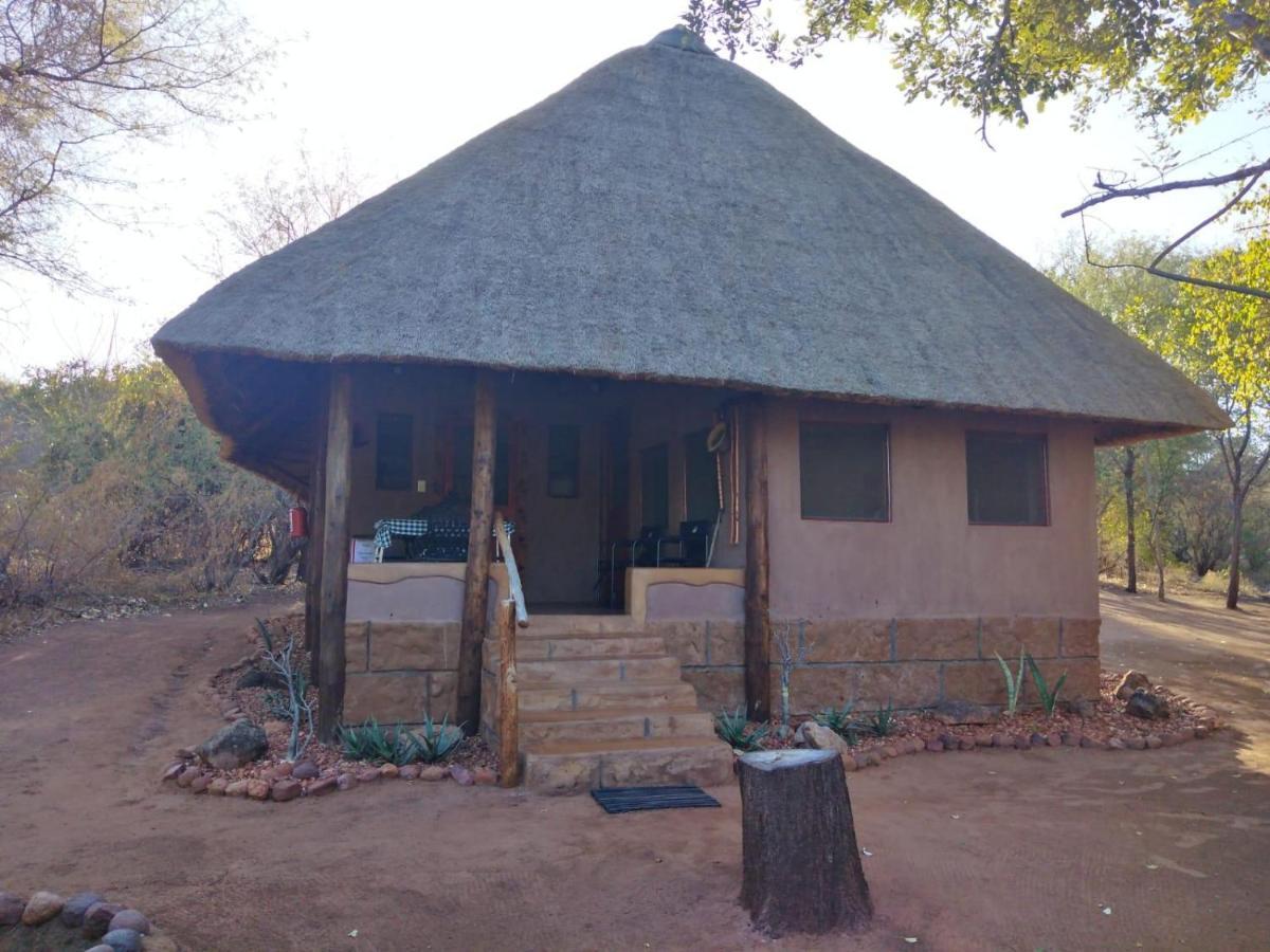 Nthakeni Bush & River Camp Lodge *