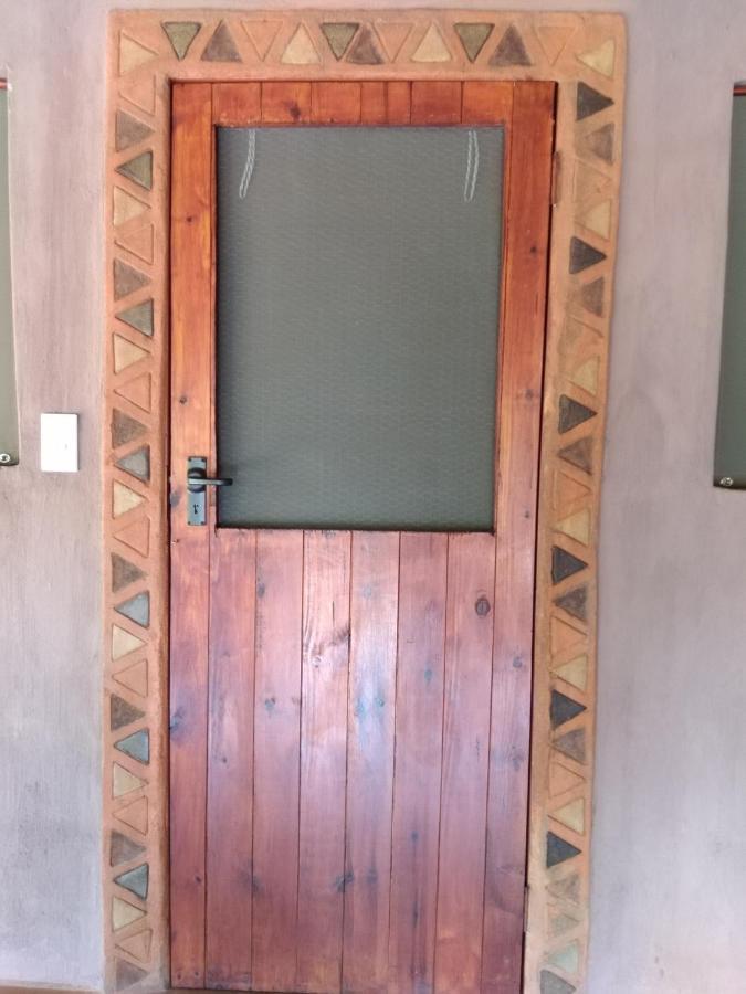 Nthakeni Bush & River Camp Lodge *
